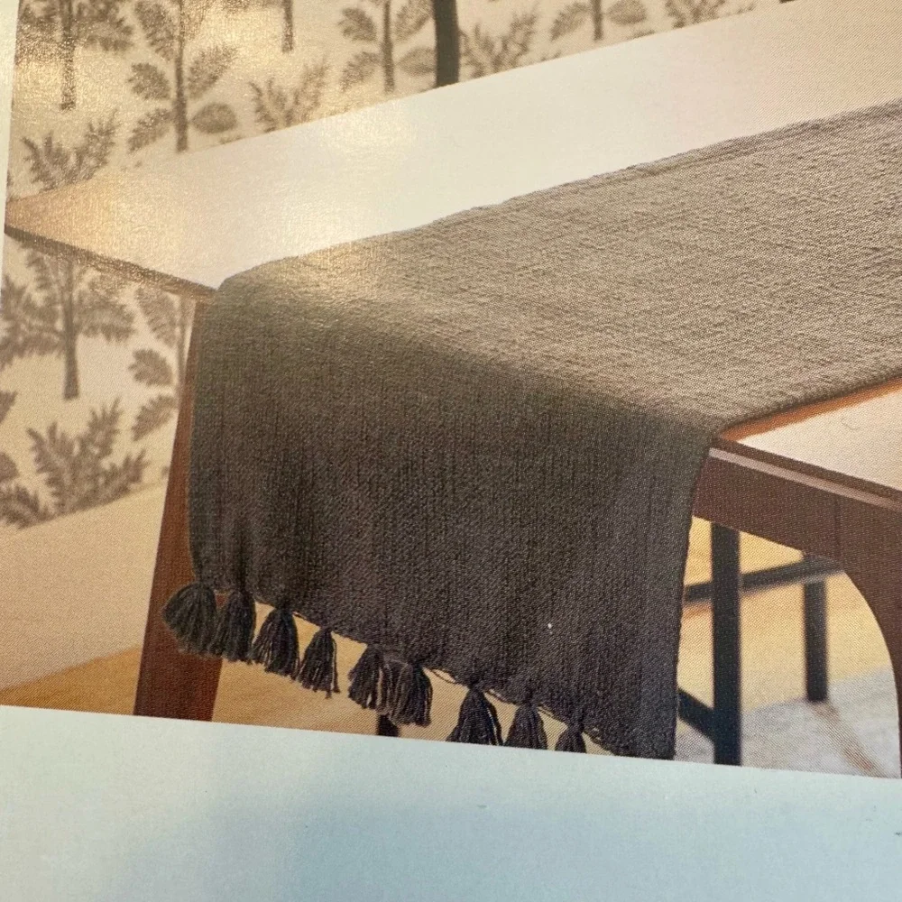 NWT Threshold Gray Cotton Boho Woven Table Runner with Tassels 14”x72”‎